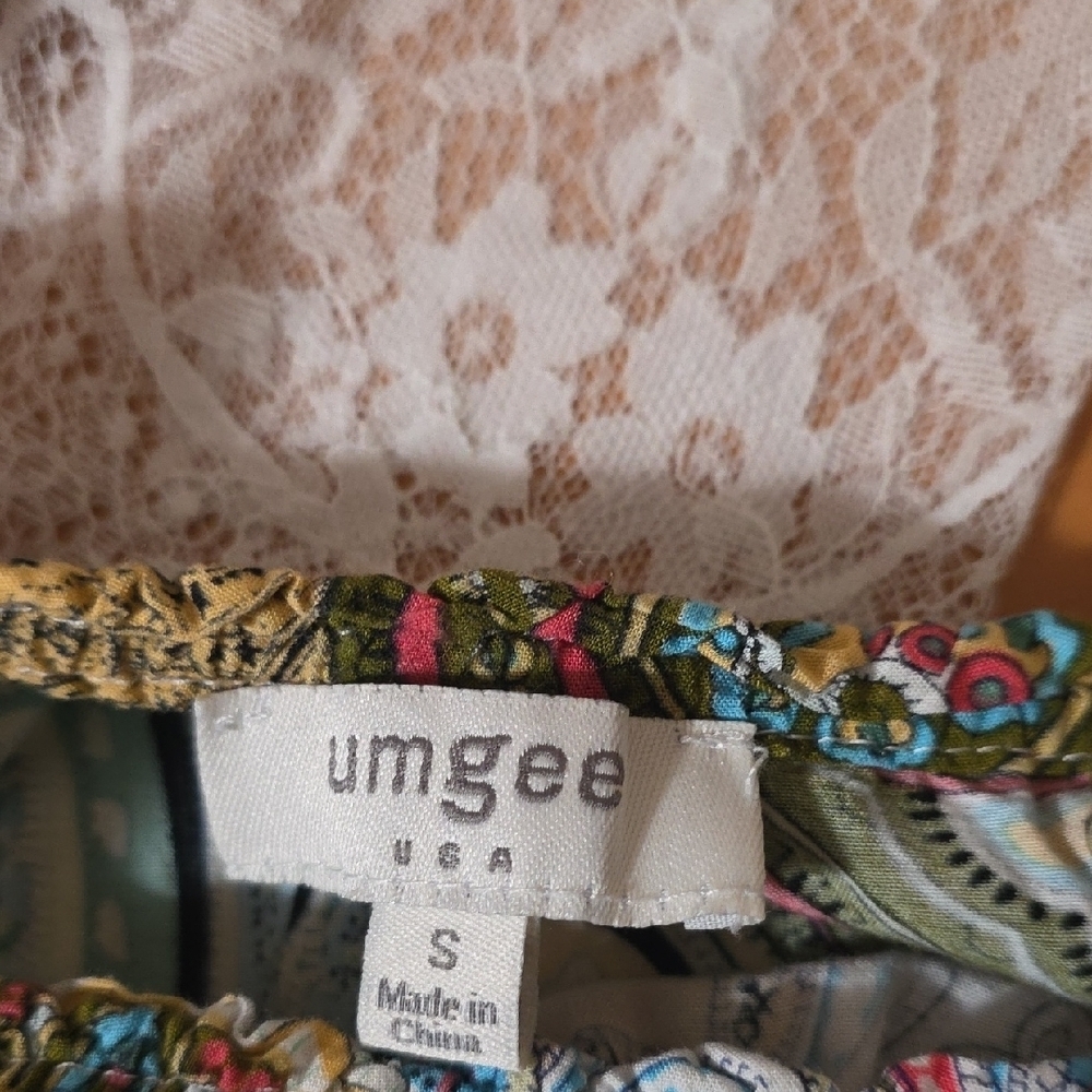 Umgee Multicolor Paisley Blouse - Picture 4 of 4